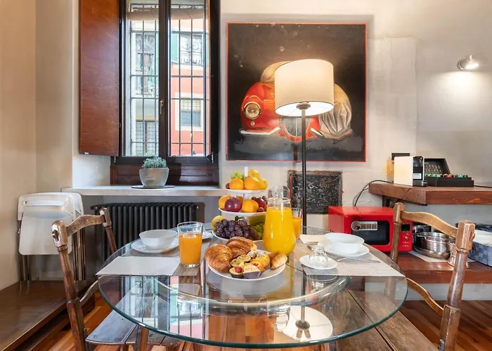 Il Garbo Apartments And Suite